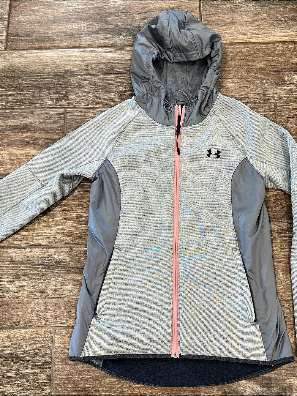 Under Armour Women's Hooded Ski Jacket Gray & Pink Small Like New